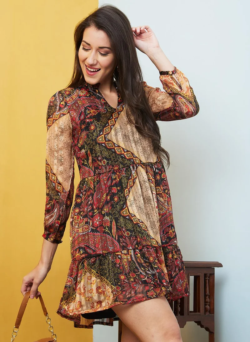 جلو باص فستان سهرة نسائي مطبوع من جلوبس